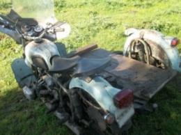 В Кировоградской области двое мужчин угнали мотоцикл (ФОТО)