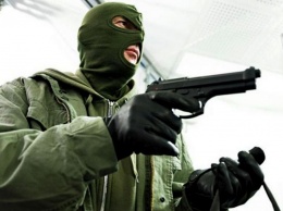 По Одессе прокатилась волна ограблений: в маске с пистолетом, видео
