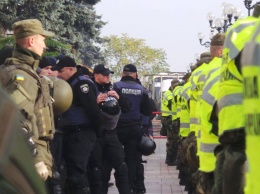В центре Киева начался переполох накануне Объединительного собора: «стягивают полицию, есть задержанные», фото