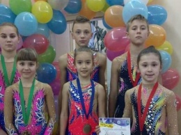Акробаты Каменской ДЮСШ № 4 привезли из Львова два комплекта медалей
