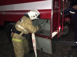 Крымские спасатели отработали пожарно-тактическое занятие в Бахчисарае