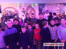 Депутат Фроленко подарил детям Николаевщины зимнюю сказку