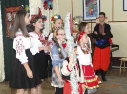 Новокаховчане показали детский спектакль на рождественскую тематику