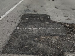 Возбуждено уголовное дело по некачественному ямочному ремонту дороги на Арабатку