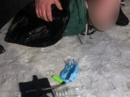 В Киевской области ограбили 18-летнюю девушку, угрожая ей шприцем со смертельной вакциной