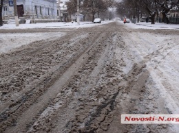 Непогода в Николаеве: на дорогах снежная каша, много мелких ДТП
