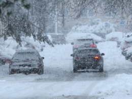 В Запорожской области продолжаются снегопады, пять трасс заблокированы
