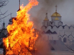 Скандал! Московский священник уничтожил украинскую церковь ради мести. «Они нам еще и Лавру сожгут»