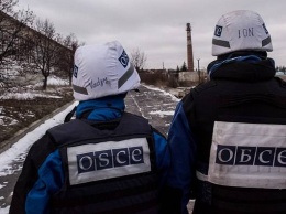 В ОБСЕ сообщают о ранении местного жителя на блокпосте "ЛНР" в Золотом