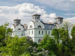 Украинским богачам облегчили строительство "дворцов"