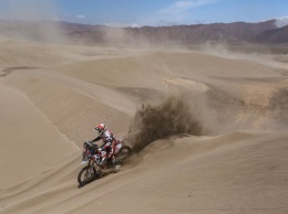 Дневники участников Dakar-2019: Дмитрий Агошков, день седьмой и восьмой - рубимся через дюны