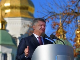 Томос-тур Порошенко: на встречу с президентом в Луцк свезли бюджетников
