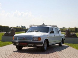 Лимузин «Волга-Кортеж» из 90-х продается за 4 млн рублей