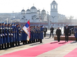 Визит Путина в Сербию: Что осталось за кадром