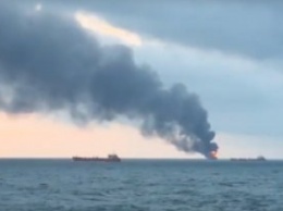 В море под Новороссийском горят два торговых судна