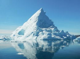 Таяние льдов в Гренландии ускорилось в четыре раза за последние десять лет