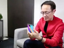 Глава Xiaomi показал концепт смартфона со складывающимся экраном