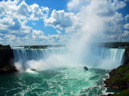 Самый известный в мире водопад замерз: температура катастрофически низкая, фото