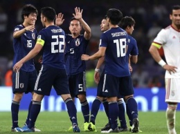 Япония - первый финалист Кубка Азии