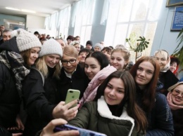 Тимошенко: образование - приоритет для страны, которая хочет смотреть в будущее уверенно