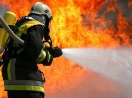 За минувшие сутки херсонские пожарные дважды выезжали на вызовы