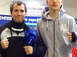 Одесский боксер в упорных боях добыл серебро международного турнира в Хмельницком