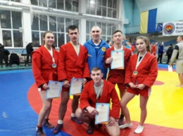 Самбисты из Кривого Рога привезли с Чемпионата Украины 4 медали