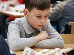 Юный каменчанин стал первым на Чемпионате по шашкам