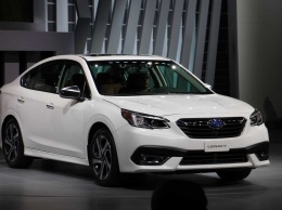 Subaru представила седан Legacy нового поколения