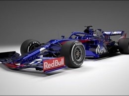 Презентации новых машин: Scuderia Toro Rosso SRT14