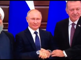 Лебединое озеро! Путин попал в конфуз при рукопожатии с президентами