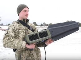 Украинские военные испытывают "глушилку" для дронов