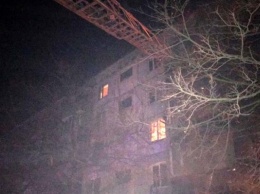 Во время масштабного пожара на Днепропетровщине спасли 10 жителей многоэтажки (ВИДЕО)