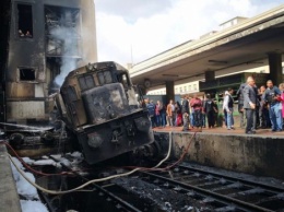 В Египте в результате пожара в поезде погибло 24 человека