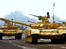 Конфликт Индии и Пакистана может окончиться сражением российских и украинских танков - эксперт
