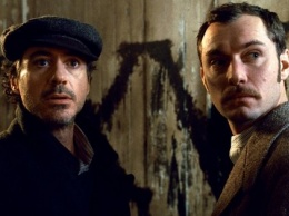 Warner Bros. отложили премьеру третьей части "Шерлока Холмса"