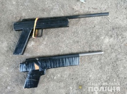 Полиция задержала бериславцев, стреляющих из самопалов в лесополосе