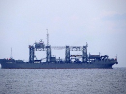 "Коммуна" в Черном море: тренировка старейшего судна ВМФ
