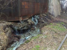 В Сети показали место, откуда в воды Днепра текут канализационные стоки