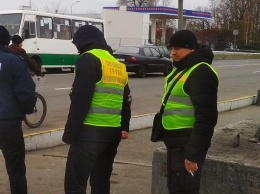 Весна: полицейские, в Западном Донбассе, пачками задерживают мужчин с наркотическим веществом