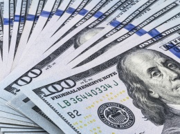 Доллар пробил критическую отметку: валюта дорожает