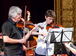 Херсонские скрипачи-виртуозы Гоноболины сорвали овации в Николаеве