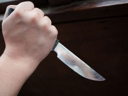 Под Киевом хулиган набросился с ножом на полицейского