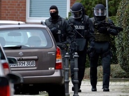 Полиция Германии задержала десять подозреваемых в терроризме