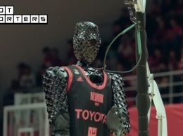 В Японии робот-баскетболист блестяще выполняет трехочковые