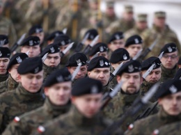 Литва и Польша стягивают войска на границу с Россией: "ситуация накаляется"