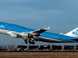 KLM запустила беспроводную развлекательную систему в Boeing 747