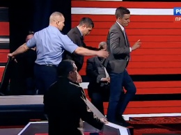 Польского политолога Корейбу выгнали с шоу Соловьева и приказали сжечь его стул