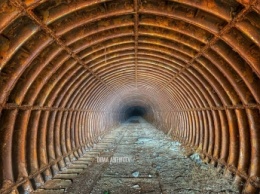 Тоннель на тот свет - исследователи показали жуткую шахту в Запорожской области (фото)