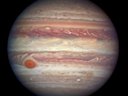 Полярные сияния на Юпитере приводят к разогреву его атмосферы